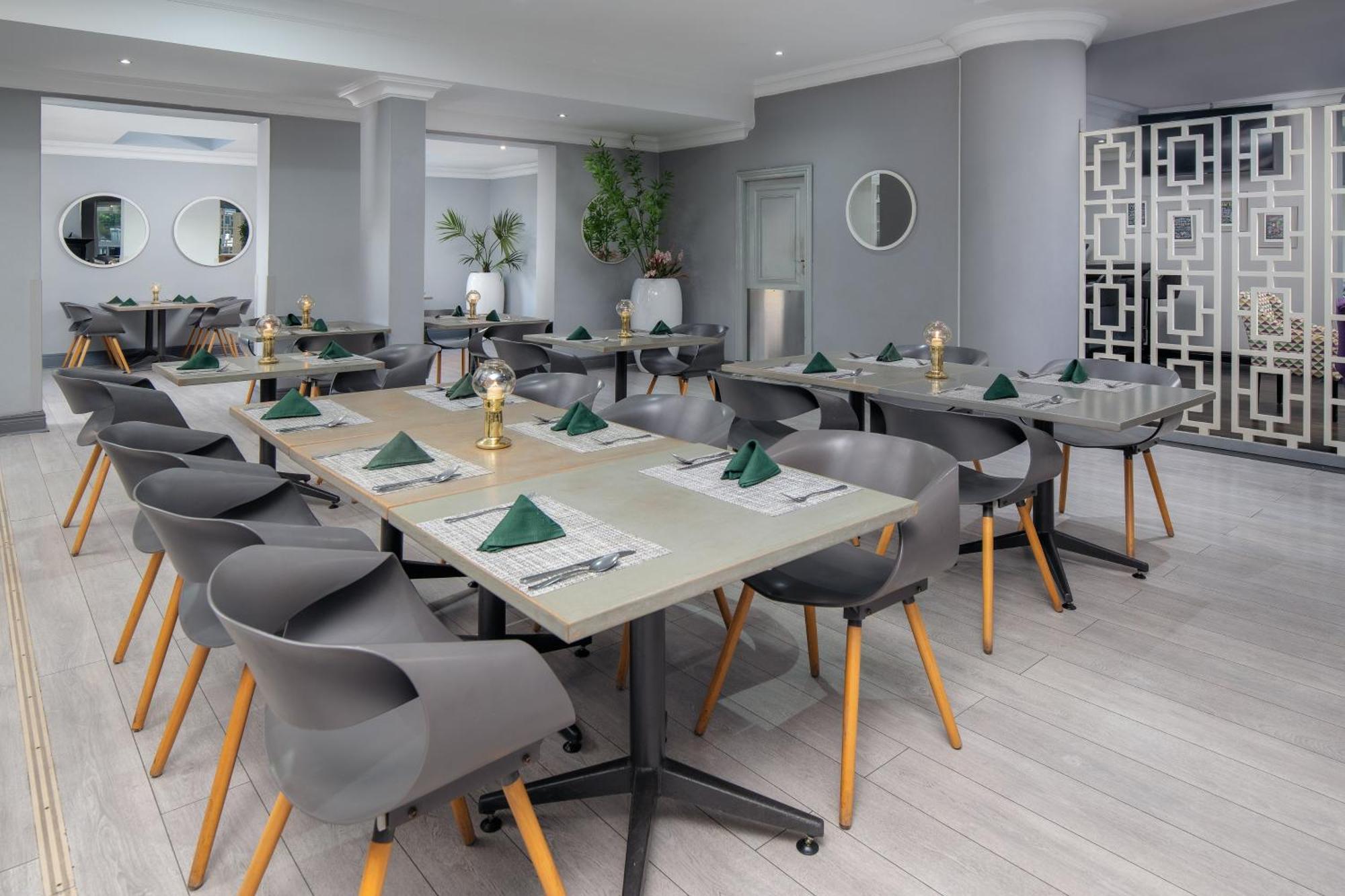 Holiday Inn Johannesburg Airport By Ihg Κέμπτον Παρκ Εξωτερικό φωτογραφία
